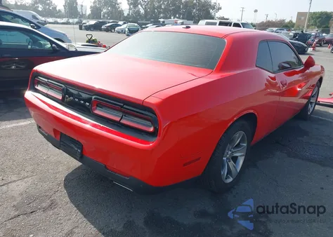 2016 Dodge Challenger Sxt z USA, uszkodzony, nr VIN 2C3CDZAG7GH184350